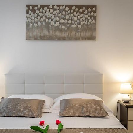 ספליט Studio Apartment La Luna מראה חיצוני תמונה