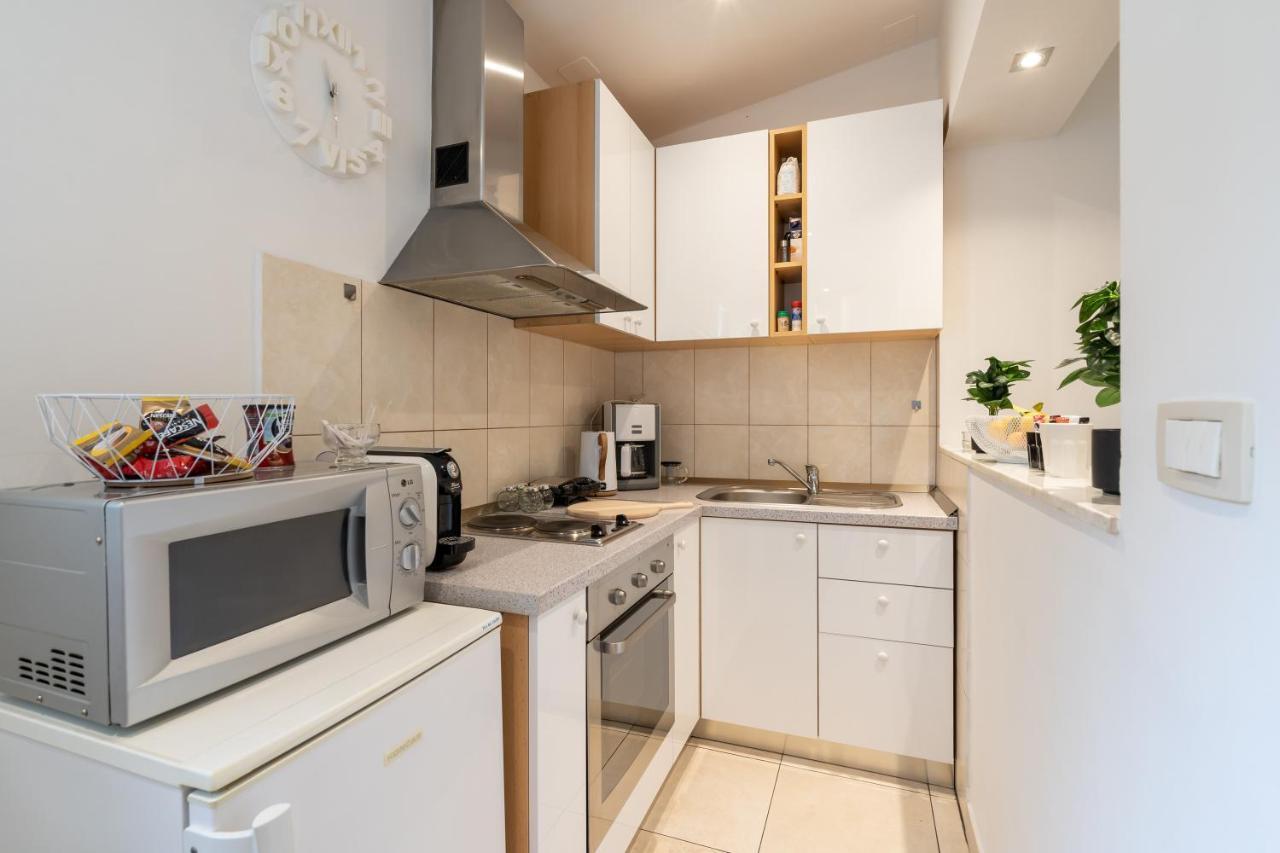ספליט Studio Apartment La Luna מראה חיצוני תמונה