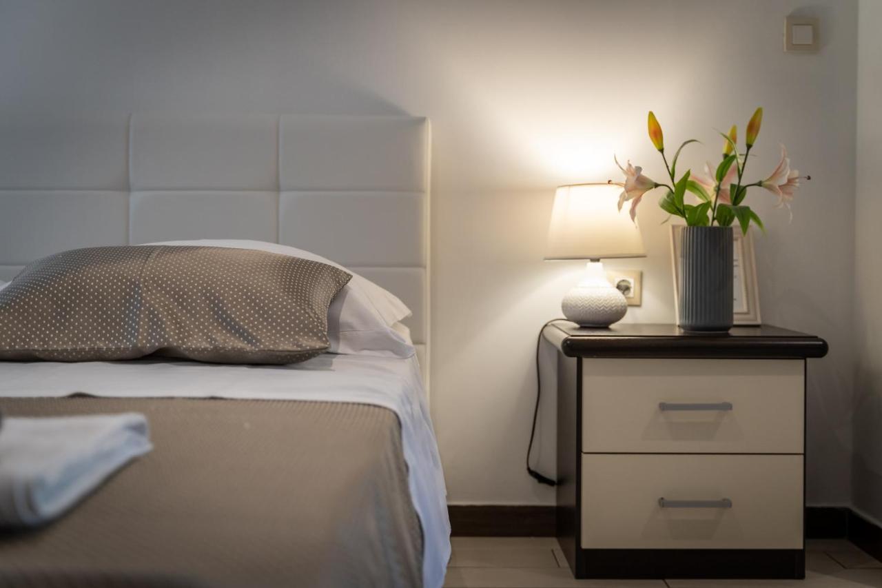 ספליט Studio Apartment La Luna מראה חיצוני תמונה